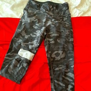 DKYN Camo Grey Leggings